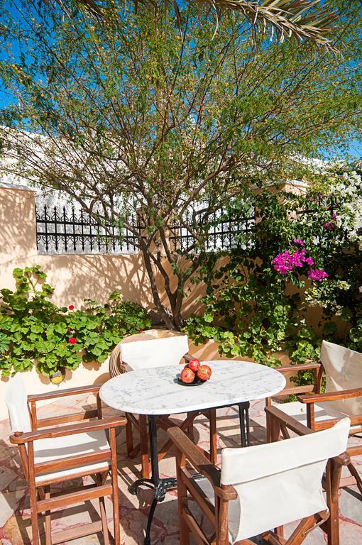 Donna'S House Santorini Pyrgos Kallistis Exterior photo