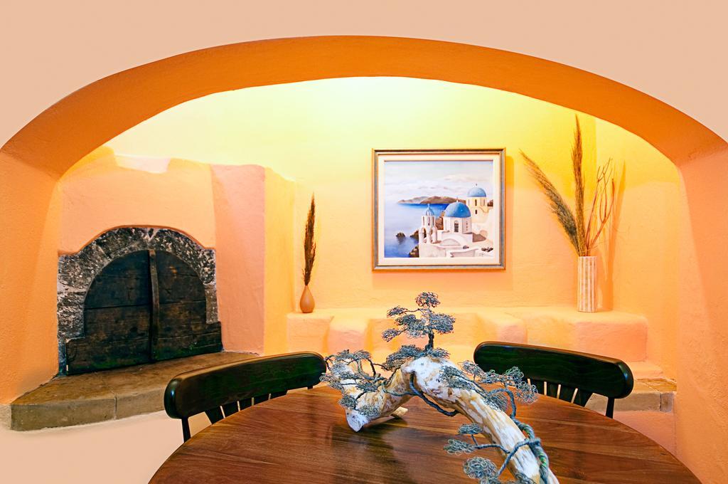 Donna'S House Santorini Pyrgos Kallistis Exterior photo
